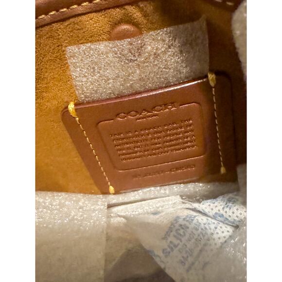 🤍 COACH Mira Shoulder Bag in Colorblock - Chalk Multi Signature Canvas NWT - Picture 4 of 10